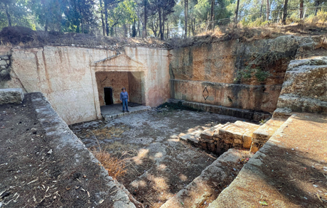 Tombs of the Sanhedrin, exterior_Zissu